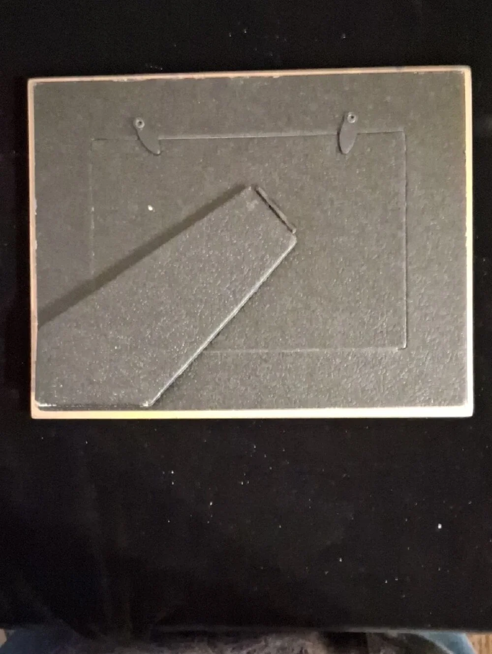 Vintage-Style Gold Ribbed Photo Frame
